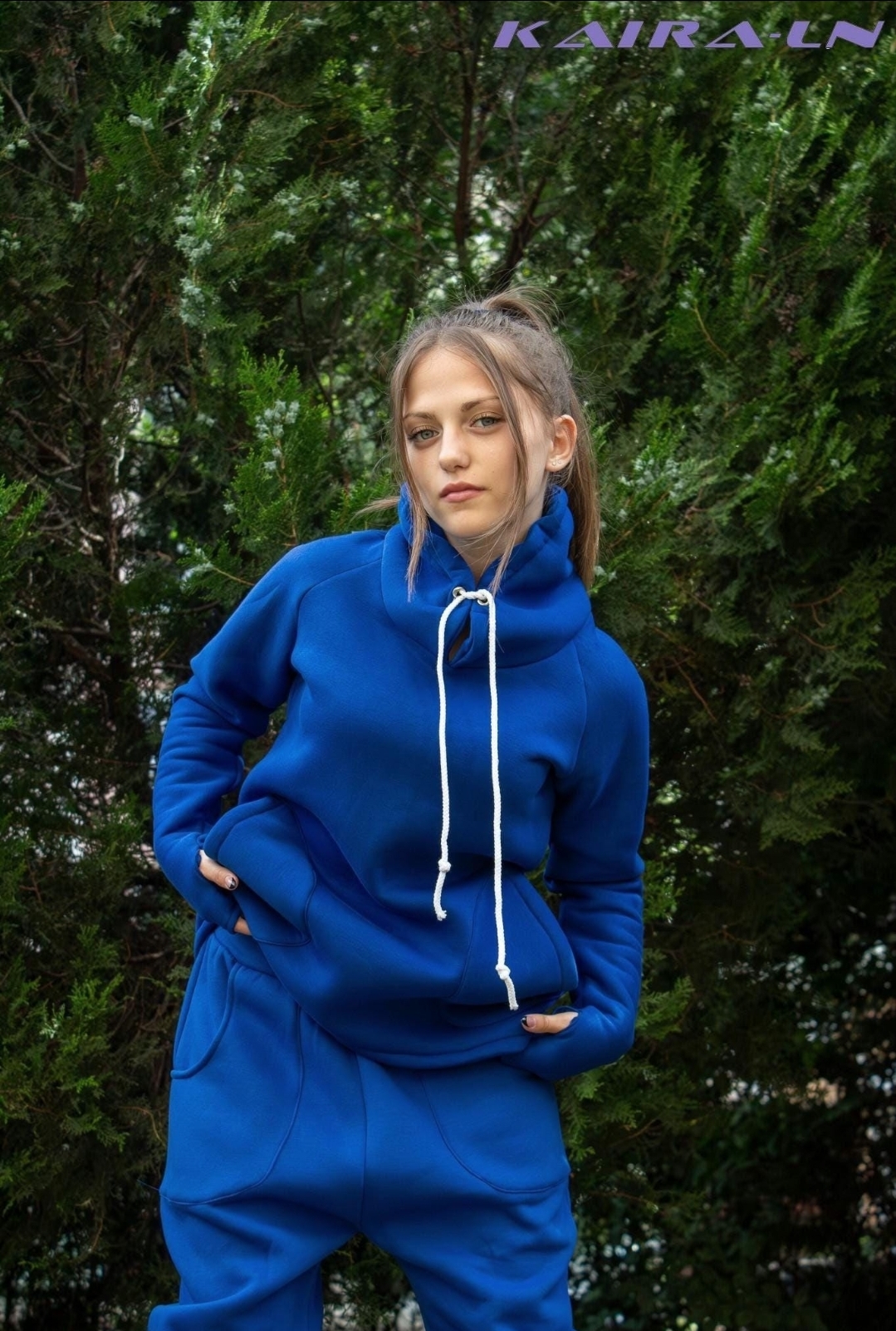 Дамски ръчно изработен спортен комплект от памучен полар – 2 части с асиметричен гръб и висока яка